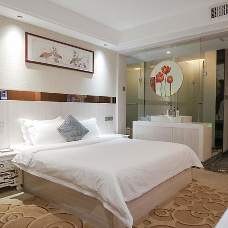 Paco Hotel Tianhe Coach Terminal Metro Satation Guangzhou-Free Shuttle Bus For Canton Fair Екстериор снимка
