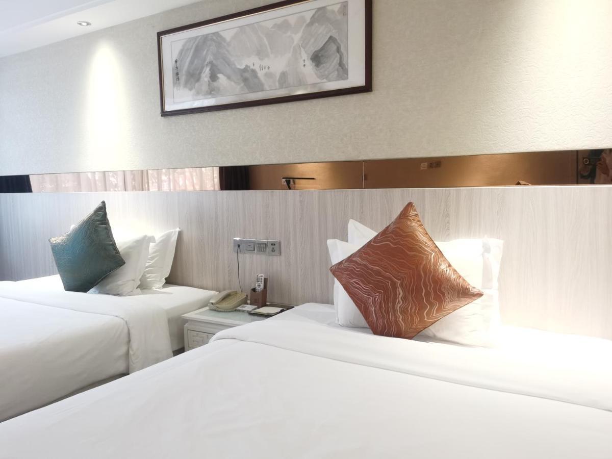 Paco Hotel Tianhe Coach Terminal Metro Satation Guangzhou-Free Shuttle Bus For Canton Fair Екстериор снимка