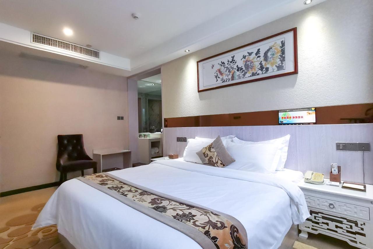 Paco Hotel Tianhe Coach Terminal Metro Satation Guangzhou-Free Shuttle Bus For Canton Fair Екстериор снимка