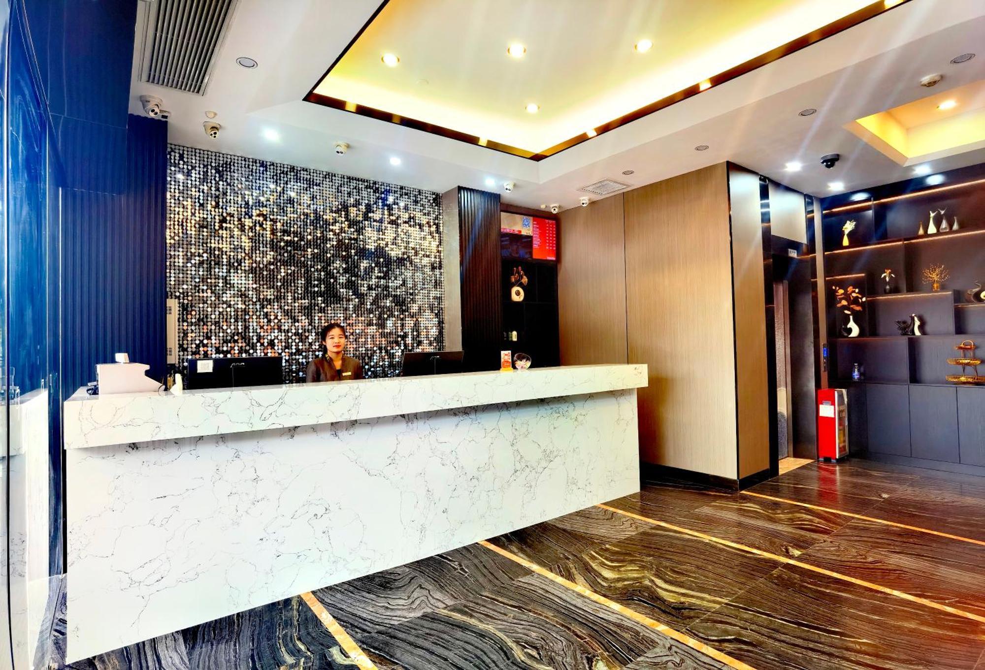 Paco Hotel Tianhe Coach Terminal Metro Satation Guangzhou-Free Shuttle Bus For Canton Fair Екстериор снимка