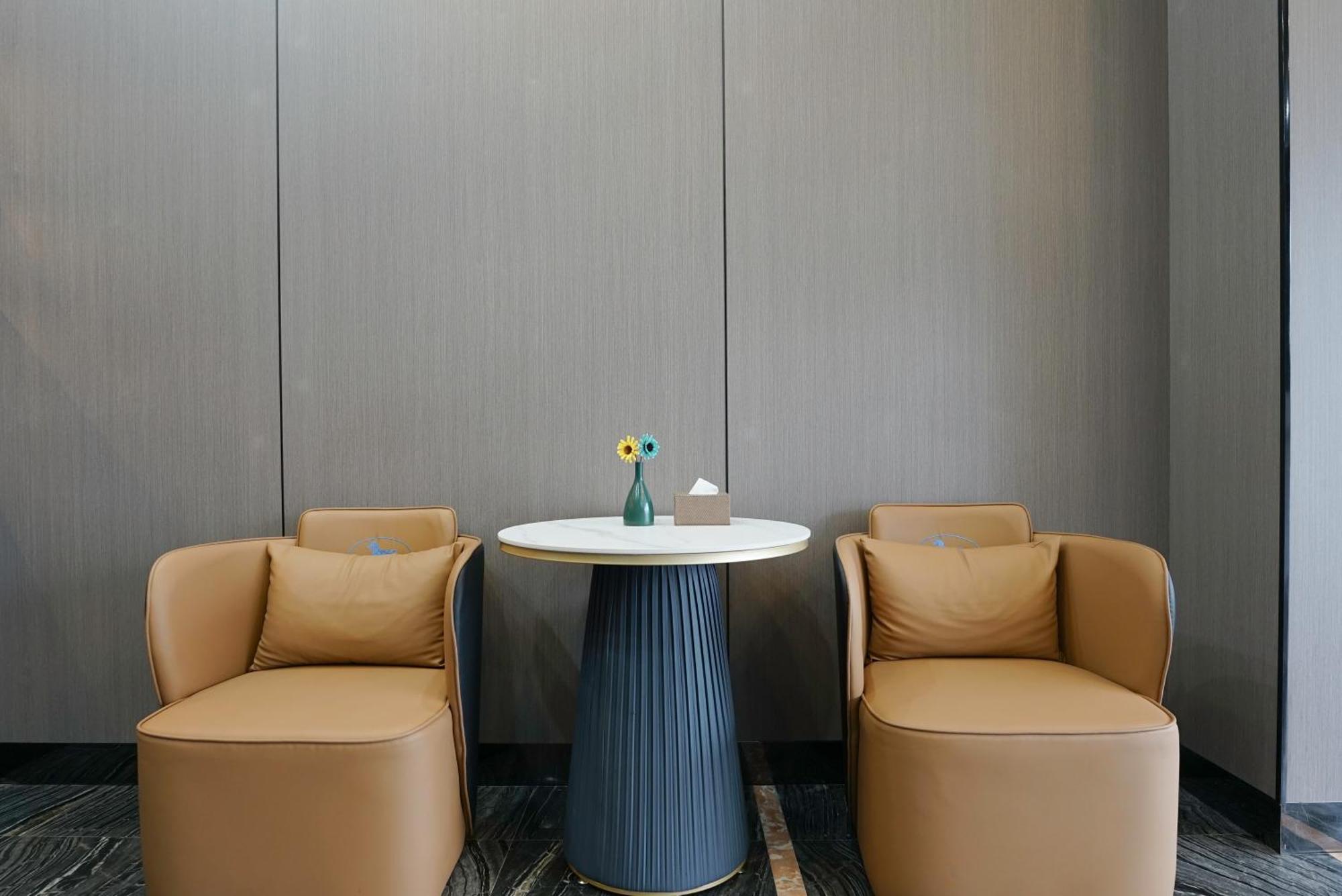 Paco Hotel Tianhe Coach Terminal Metro Satation Guangzhou-Free Shuttle Bus For Canton Fair Екстериор снимка