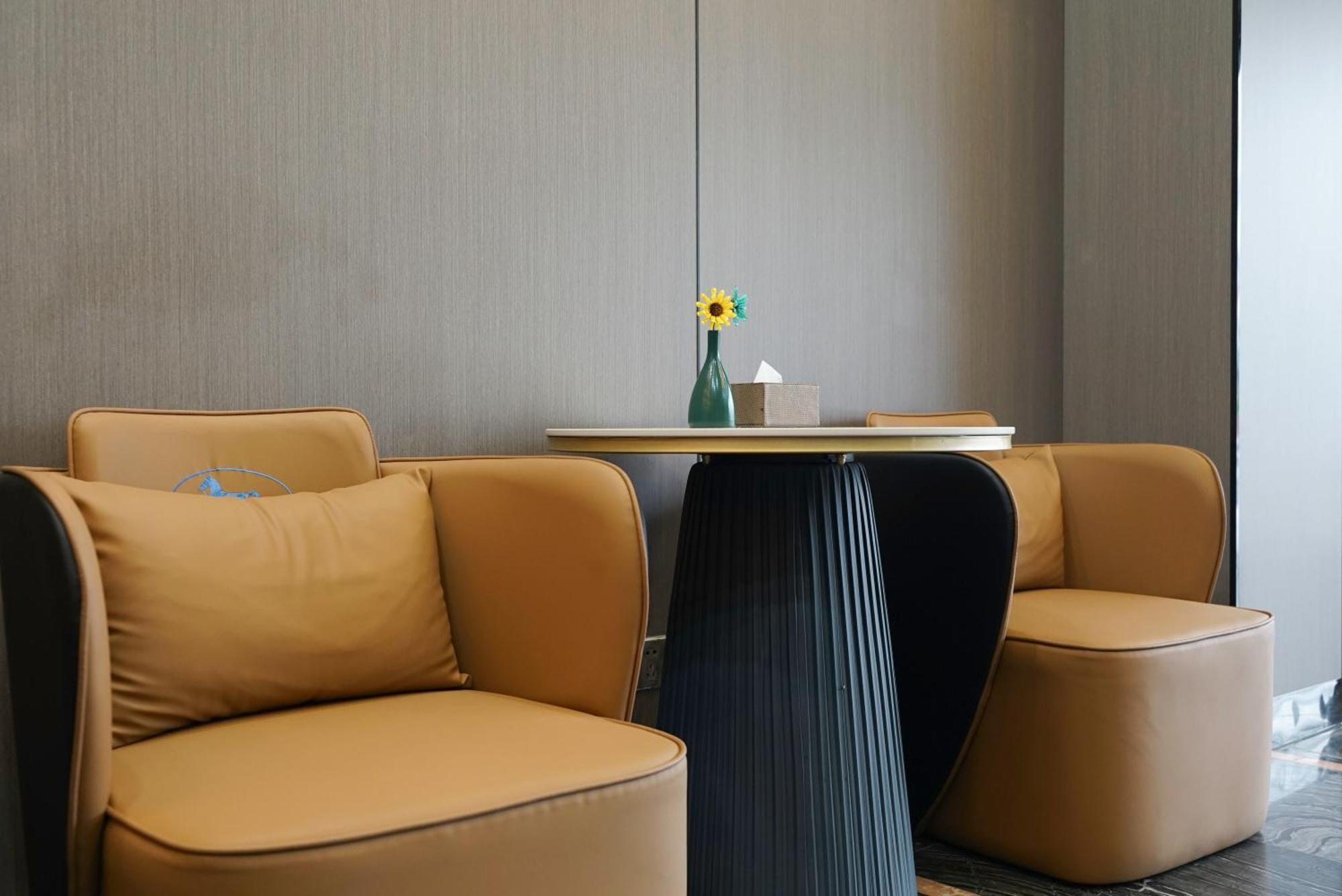 Paco Hotel Tianhe Coach Terminal Metro Satation Guangzhou-Free Shuttle Bus For Canton Fair Екстериор снимка
